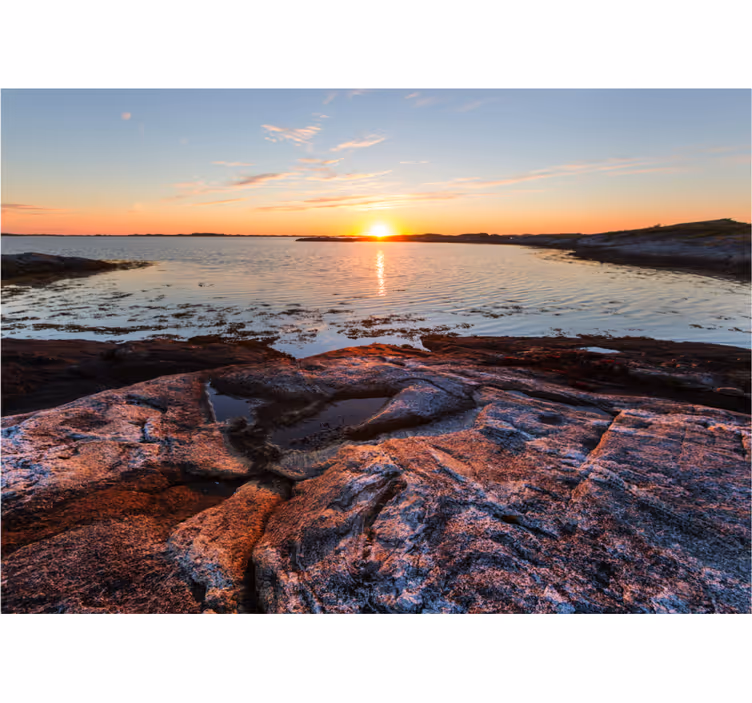 Fototapete landschaften ruhiger sonnenuntergang am wasser - TenStickers