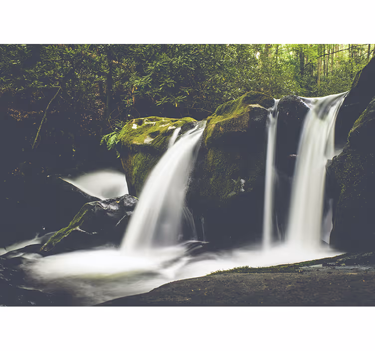 Fototapete wasserfall mit rauschender wasserfall-szene - TenStickers
