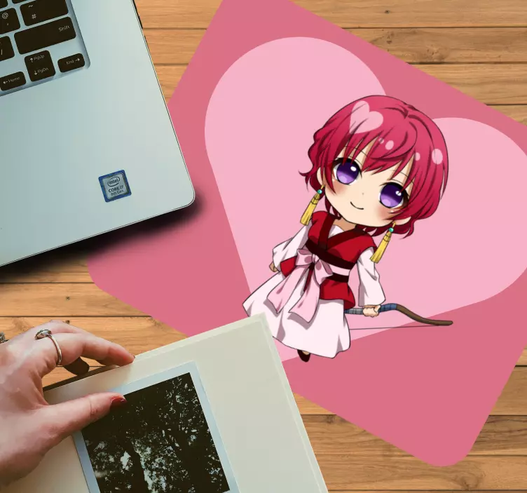 Anime mauspad mit chibi charakter und herz - TenStickers