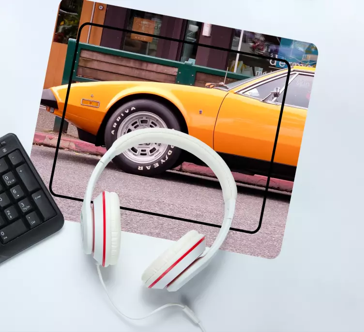 Gaming mauspad klassisches gelbes sportauto - TenStickers