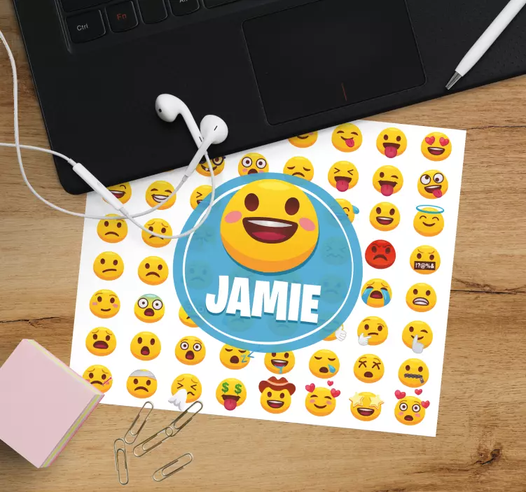 Mauspad mit namen emoji-muster mit fröhlichen ausdrücken - TenStickers