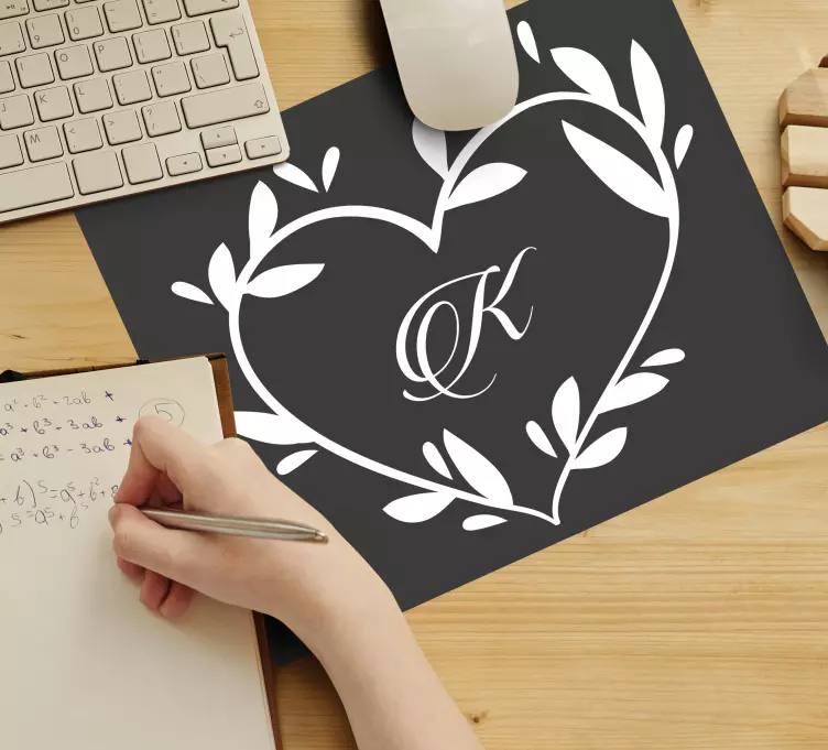 Mauspad mit namen herzförmiges monogramm - TenStickers