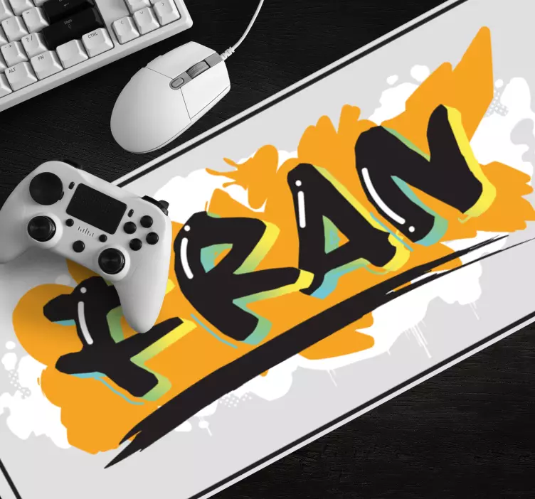 Mauspad mit namen im mutigen personalisierten stil - TenStickers