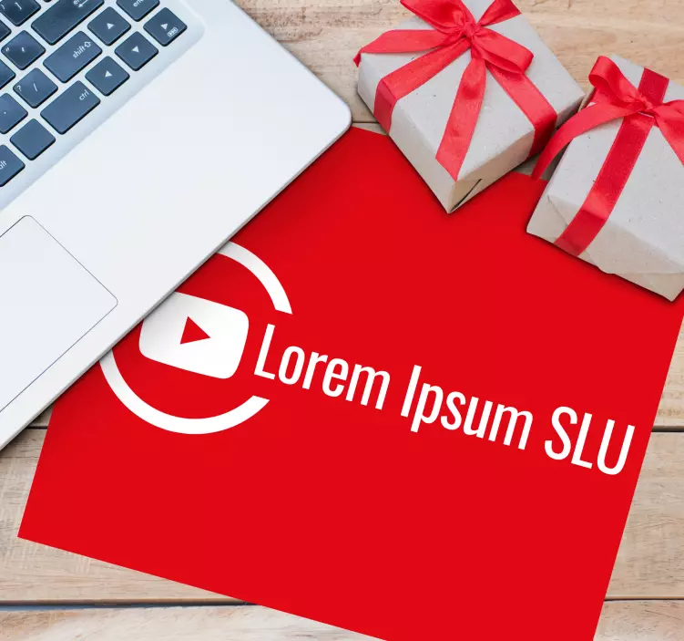 Mauspad mit namen und elegantem logo-overlay - TenStickers