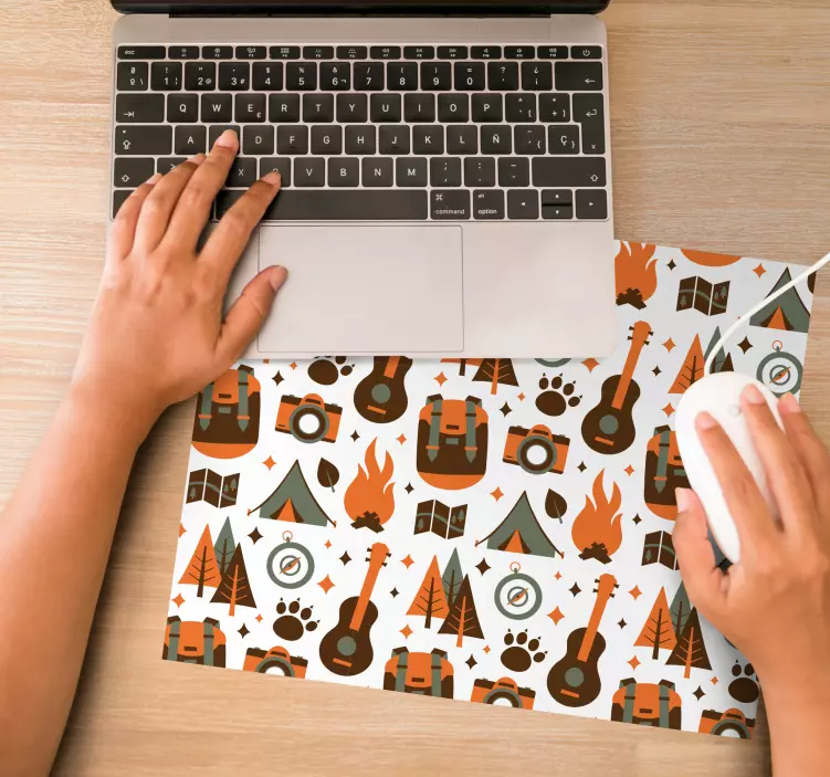 Mauspad originell camping abenteuer icons - TenStickers