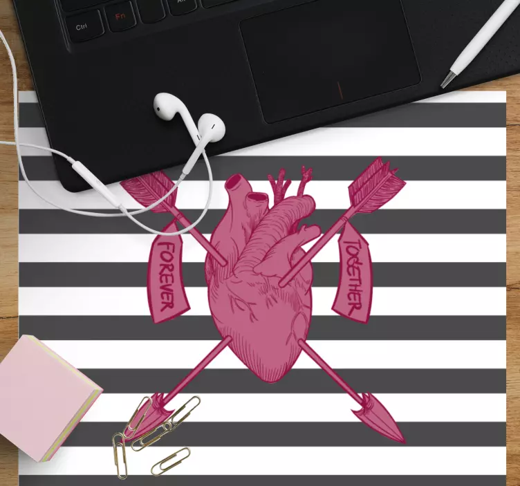 Mousepad spruch herzsymbol mit pfeilen - TenStickers