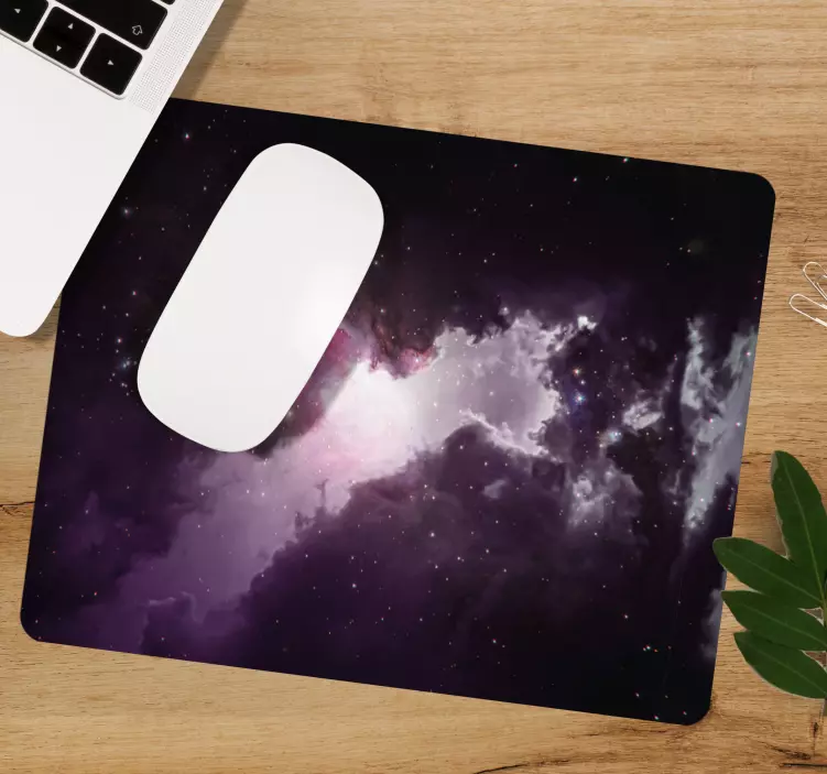 Mousepad weltkarte mit kosmischer nebel-szene - TenStickers