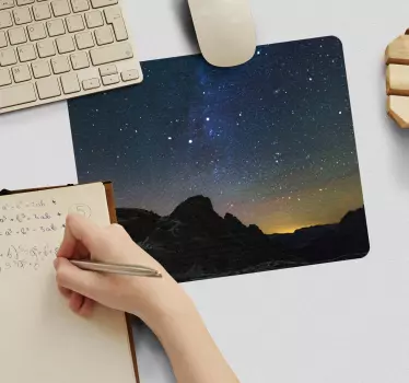 Mousepad weltkarte sternenblick auf berge - TenStickers