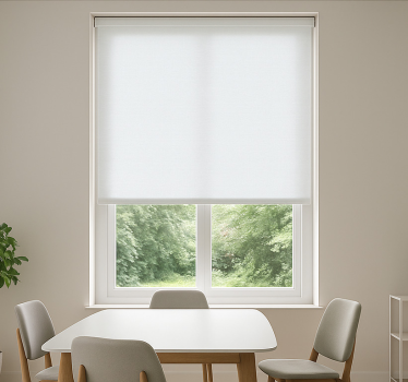 Rollo Fenster Esszimmer perlweiß halbtransparent - TenStickers