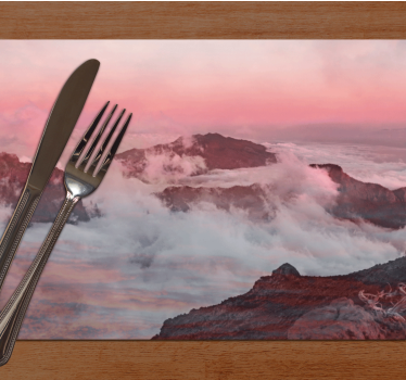 Tischset modern mit bergiger landschaftsszene - TenStickers