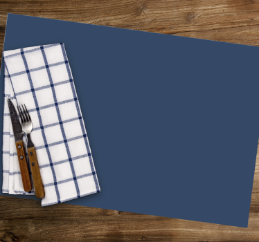 Tischset modern mit eleganter kariertem serviette - TenStickers