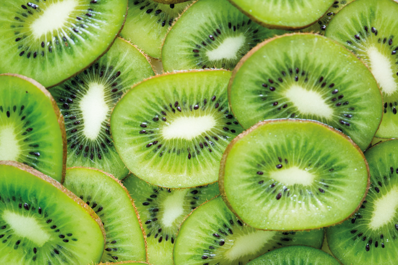 Tischset mit frischen kiwi-scheiben - TenStickers
