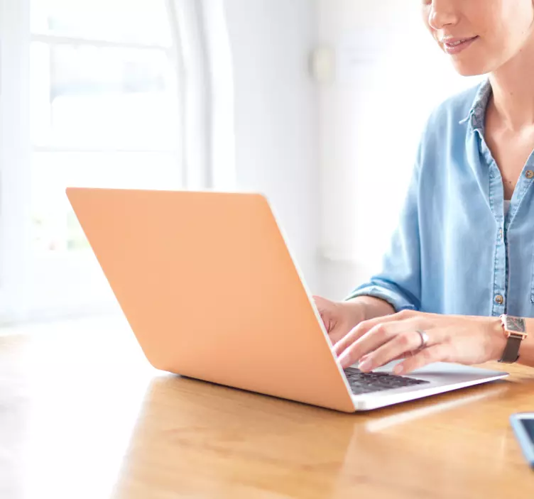 Aufkleber für Laptop Peach Fuzz 2024 - TenStickers