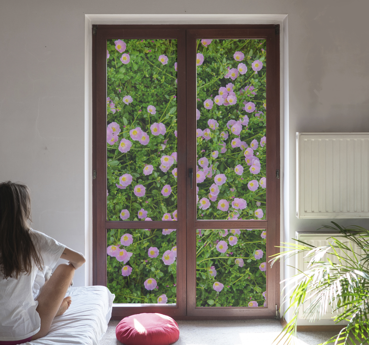 Sichtschutzfolie fenster rosa blumenwiese - TenStickers