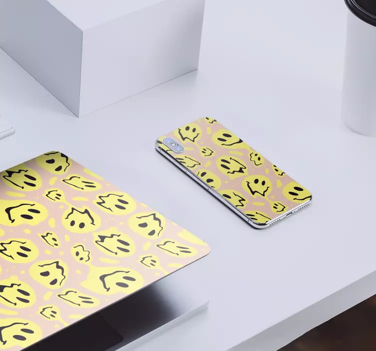 Sticker IPhone lächelndes geistermuster - TenStickers