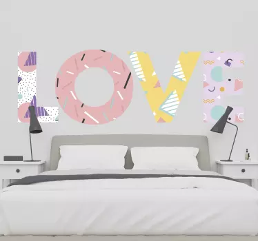 Liebe sticker bunte dekorative buchstaben - TenStickers