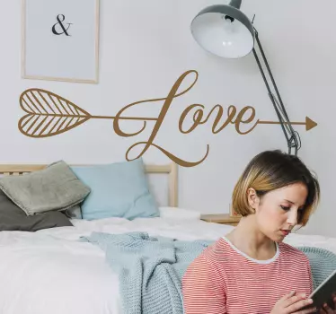 Text Aufkleber Love Liebe Pfeil - TenStickers