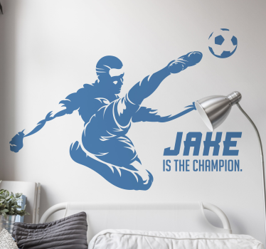 Schießender Fußballspieler mit Namen Wandtattoo Fußball - TenStickers