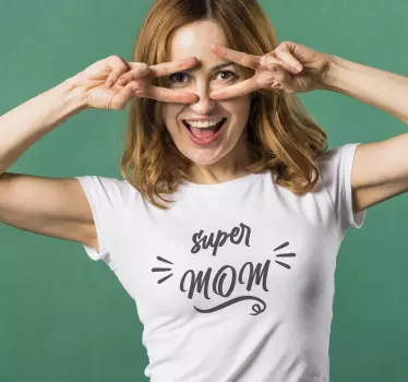 Mutter und tochter t shirt mit superhelden-mama einstellung - TenStickers