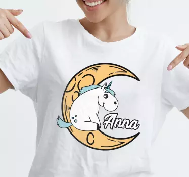 T-shirt mit namen niedliches einhorn mond design - TenStickers